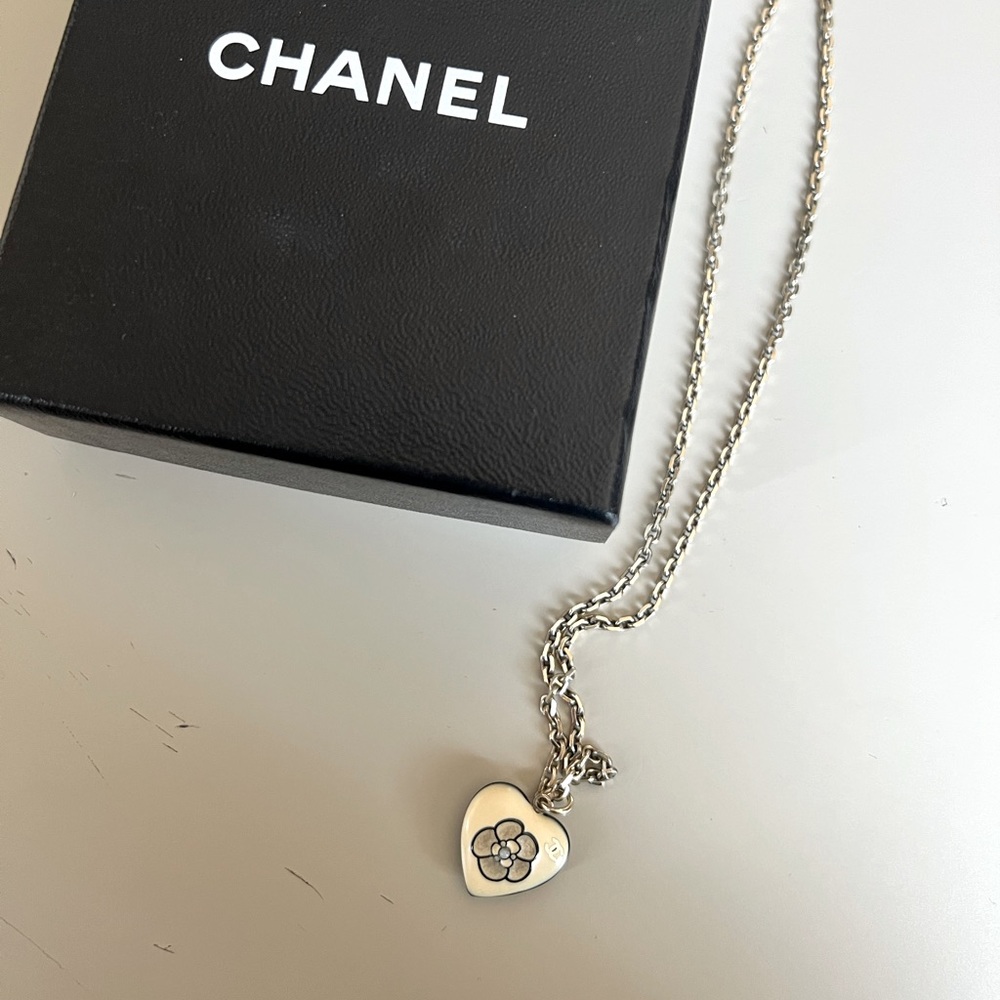 Chanel Authentic Vintage Double Sided Heart CC Logo Pendant Necklace